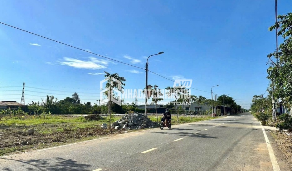 MẶT TIỀN ĐƯỜNG KINH DOANH BUÔN BÁN • Diện Tích 135m2