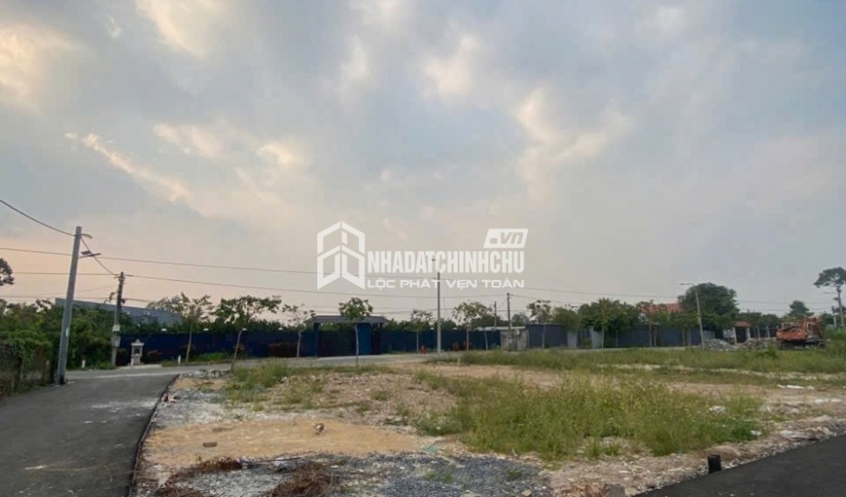 MẶT TIỀN ĐƯỜNG KINH DOANH BUÔN BÁN • Diện Tích 135m2
