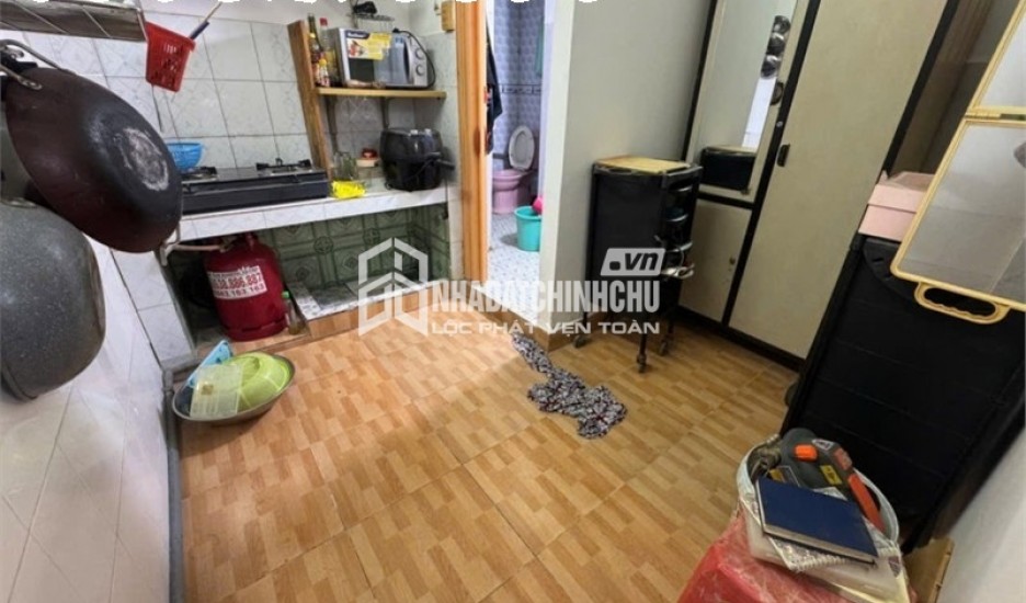 BÁN GẤP - GIẢM 200 TRIỆU - GIÁ MỚI 4.8 TỶ - NGAY CHỢ BÀ CHIỂU - 4 TẦNG CHO THUÊ GẦN 30TR/THÁNG