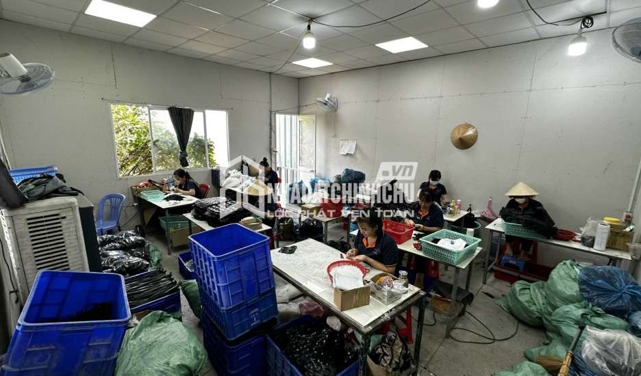 Bán kho, nhà xưởng tại ĐT 747B, P. Tân Khánh, HCM (P. Thái Hòa, Tp. Tân Uyên) 1272m², 16x80 mét