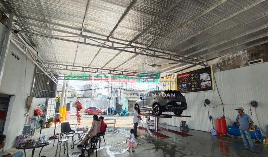 Sang nhượng mặt bằng kinh doanh bãi giữ xe - rửa xe ô tô diện tích 1.850m²