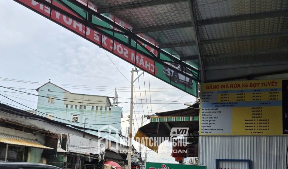 Sang nhượng mặt bằng kinh doanh bãi giữ xe - rửa xe ô tô diện tích 1.850m²