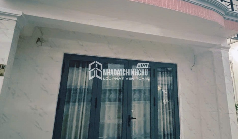 Nhà phố ngay chợ Tam Bình – 60m2  –  Hơn 4 tỷ – Đường ôtô thông các hướng – Ôtô đậu trước nhà