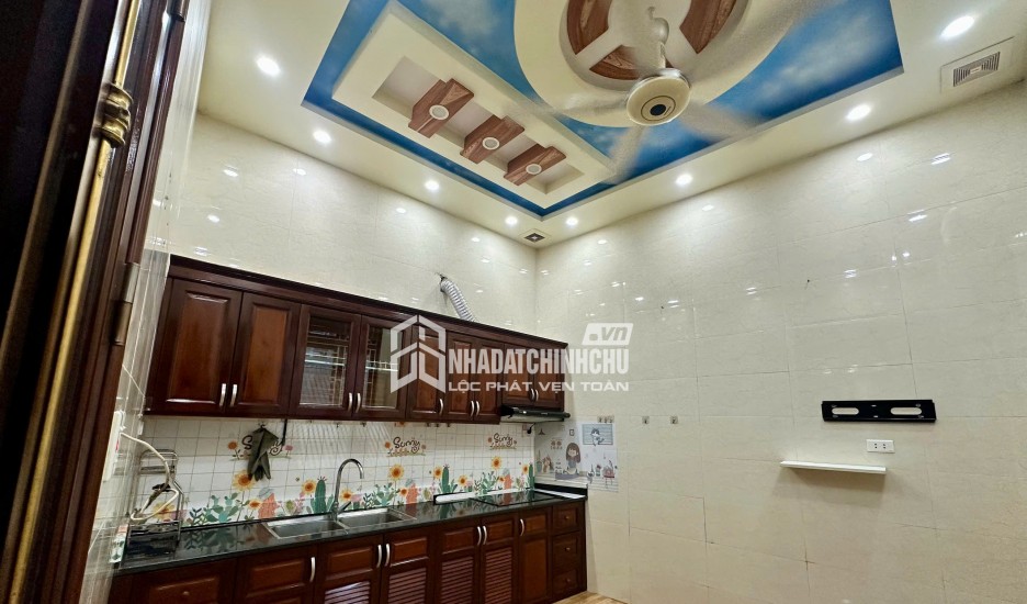 Bán nhà riêng tại 18/133 Chùa Hàng, 4,35 tỷ, 50m2, 3PN, 2WC, hướng Tây