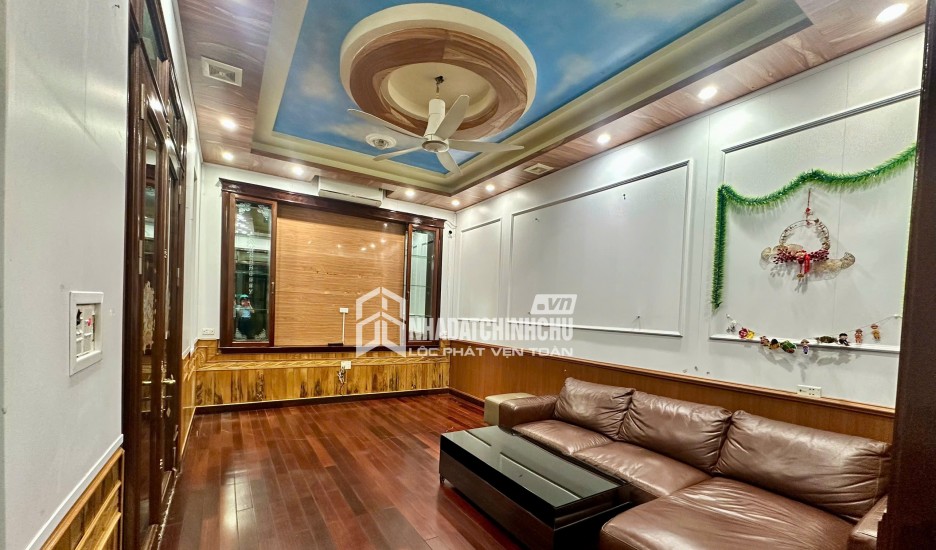 Bán nhà riêng tại 18/133 Chùa Hàng, 4,35 tỷ, 50m2, 3PN, 2WC, hướng Tây