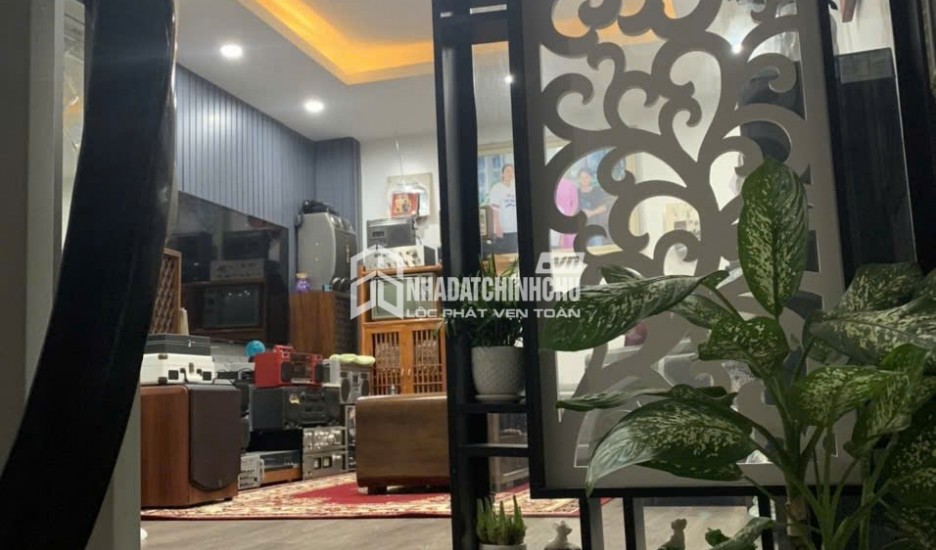 BÁN NHÀ 5 TẦNG VỊ TRÍ ĐẸP – THẠCH BÀN, LONG BIÊN – ĐÃ LẮP ĐIỆN NĂNG LƯỢNG MẶT TRỜI – SỔ ĐỎ CHÍNH CHỦ
