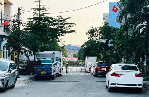 Nhà phố đẹp Tam Bình, Lô góc 2MT - 4 Tầng - Nhỉnh 5,5 tỷ – Đường 8m – Ôtô ngủ trước nhà