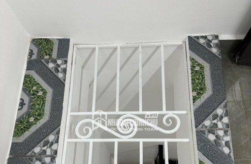 PHỐ QUAN HOA - NHÀ ĐẸP 6 TẦNG XÂY MỚI - GẦN PHỐ - 35M2, 6.79 TỶ