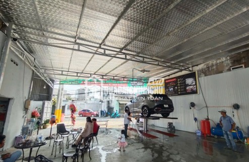 Sang nhượng mặt bằng kinh doanh bãi giữ xe - rửa xe ô tô diện tích 1.850m²