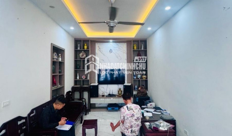 Cần cho thuê nhanh Shophouse sát góc khu vực sầm uất nhất Tây HN, cực Hiếm nhà trống