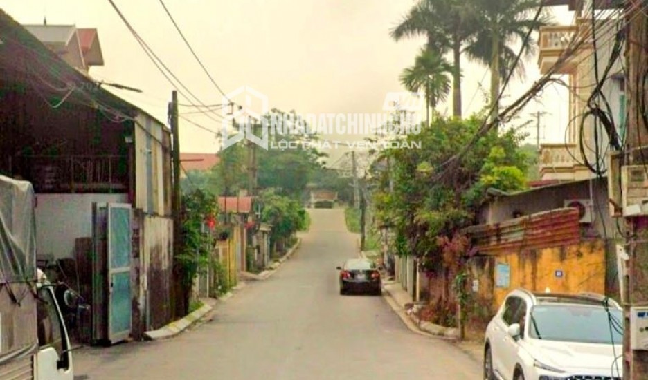 Cần thanh lý 3.627 m2 x 15 triệu - Có 1.200 m đất ở Gồm trụ sở 5 tầng - 3 kho 3 cẩu. - trạm điện 3 pha đường 2 xe công ten nơ tránh nhau -cách ql6