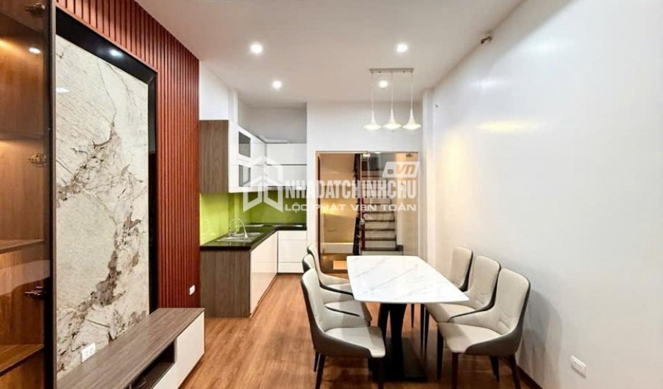BÁN NHÀ ĐỨC GIANG 50M2, 3 TẦNG, NGÕ NÔNG RỘNG THOÁNG, SÂN CÔNG VIÊN