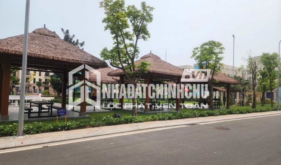 Bán Nhà đường Trương Quyền, DT:11mx6m,KC:5 lầu,THANG MÁY,Giá:24,5 tỷ