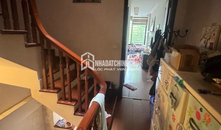 BÁN NHÀ GIA QUẤT-THƯỢNG THANH 46M2, NGÕ Ô TÔ , CÁCH 1 NHÀ RA ĐƯỜNG Ô TÔ TRÁNH, KINH DOANH