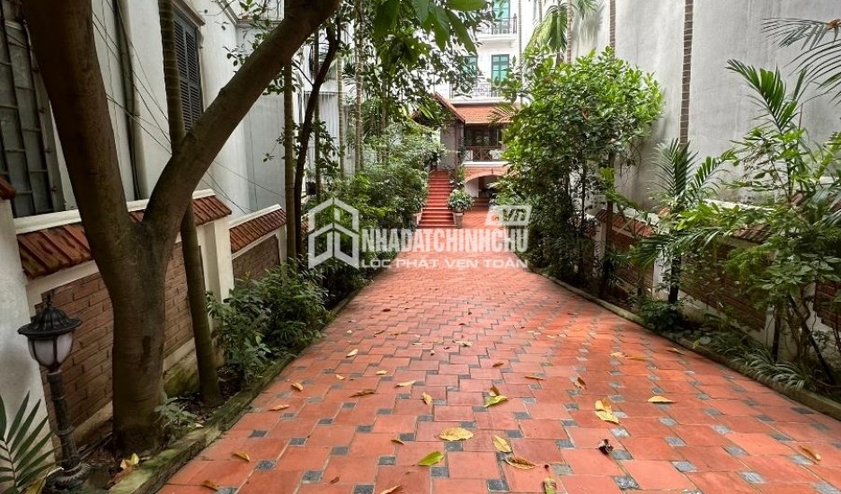 Cho Thuê nhà vườn kiệt oto Lê Ngô Cát Thuỷ Xuân Tp Huế. dt đất 400m