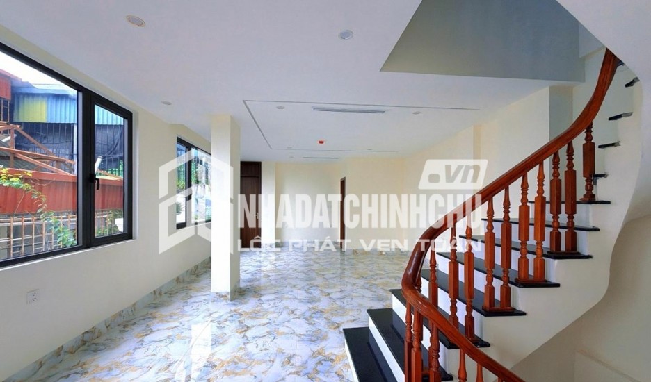 Bán căn Villas 2 Tầng Kiệt 82 Quảng Tế View Đà Lạt, Thuỷ Xuân thiết Kế Tân Cổ điển Đẳng cấp
