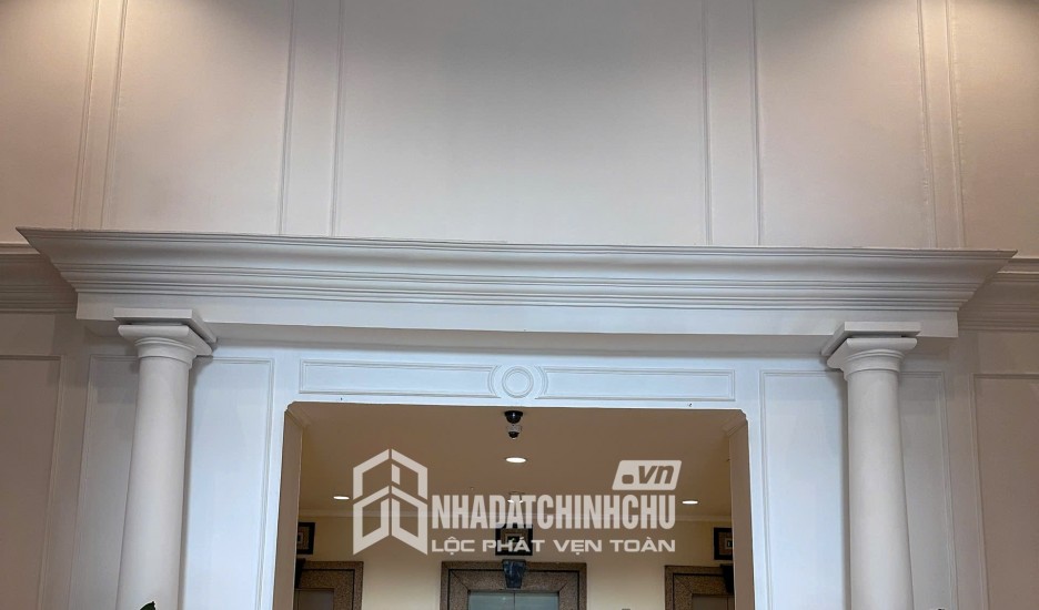 Bán CH 3PN Ciputra Tòa E4 123m² -  Nội Thất Cao Cấp, Sổ Đỏ - Cạnh trường Academy.