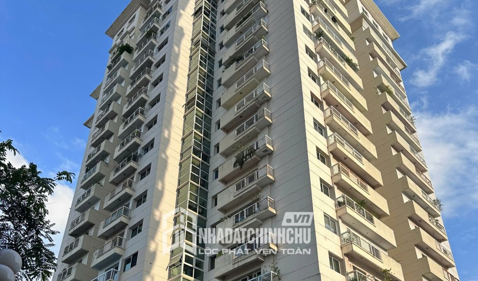Bán CH 3PN Ciputra Tòa E4 123m² -  Nội Thất Cao Cấp, Sổ Đỏ - Cạnh trường Academy.