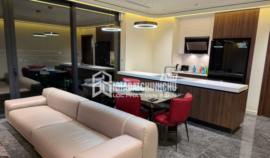 CHO THUÊ 3PN SUNSHINE GOLDEN RIVER – 141M²  VIEW CÔNG VIÊN  FULL NỘI THẤT  45 TRIỆU/THÁNG