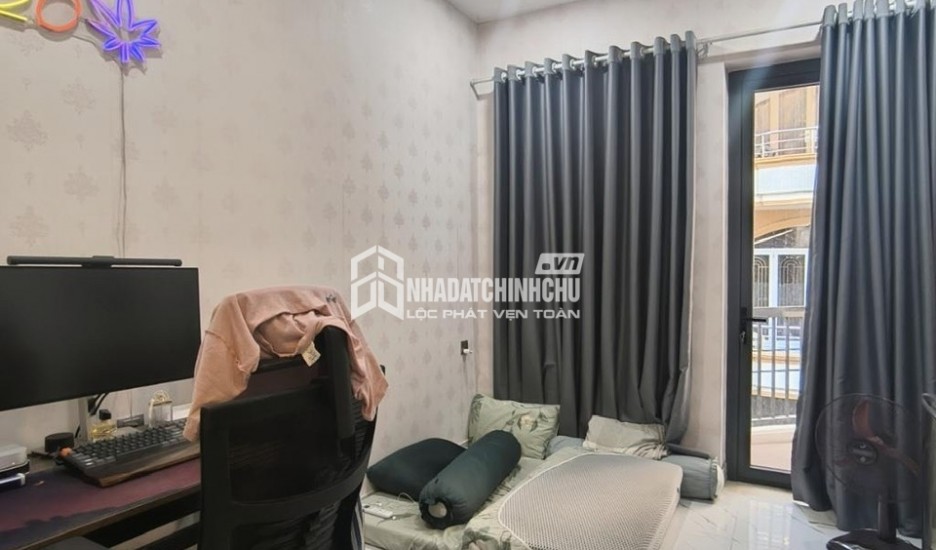 Mặt đường Nguyễn Công Trứ - 35m2 - ngang 3m - vuông đét - 2 tầng - giá 6,5 tỷ