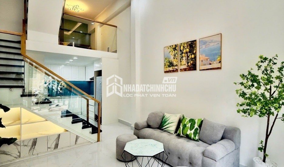 Chính chủ giảm giá 300tr bán gấp nhà trong ngõ 193 Văn Cao - 65,8m2 3 tầng