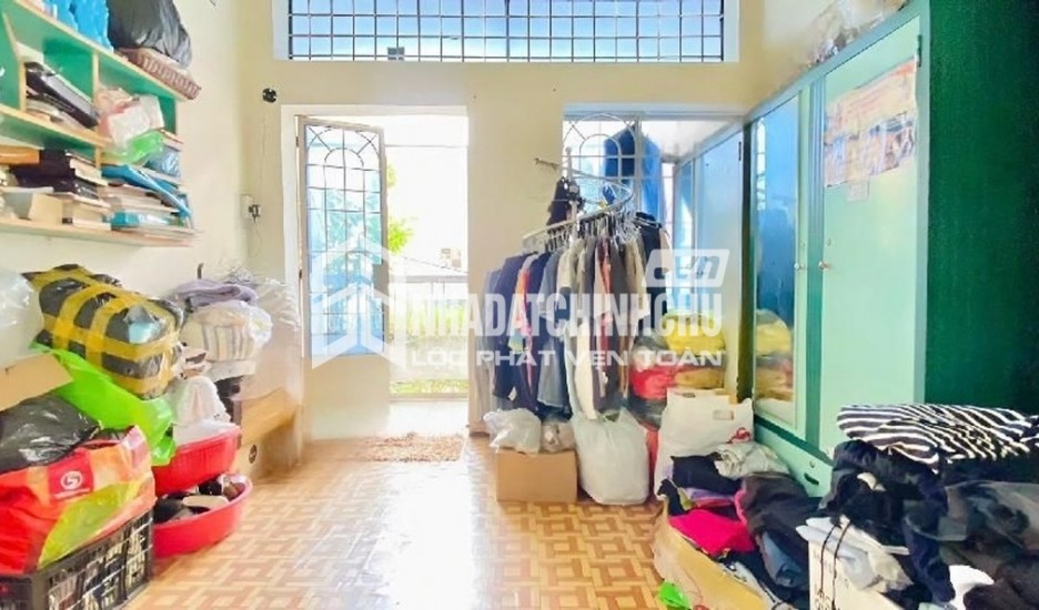 Nhà hẻm xe hơi Lạc Long Quân  35m² (3.8 x 12m)  5.4 tỷ