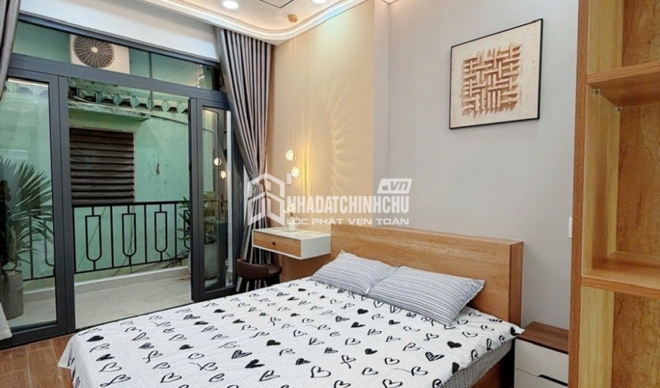 Chính chủ bán Villa 2 tầng, 360m2, bao quanh sân golf, giá bán siêu ưu đãi: 7 tỷ