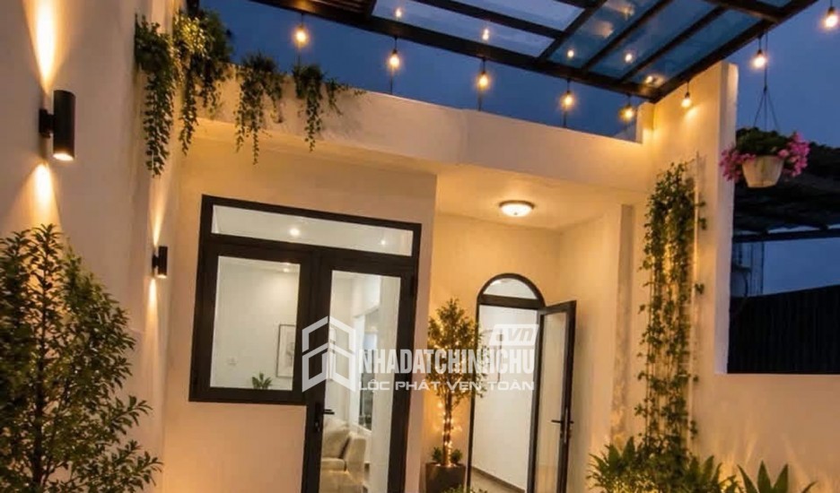 Cho thuê nhà nguyên căn giáp Phú Mỹ Hưng.