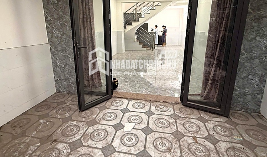 CHO THUÊ 8 TRIỆU HẺM OTO 2 PN NHANH MỚI KỊP