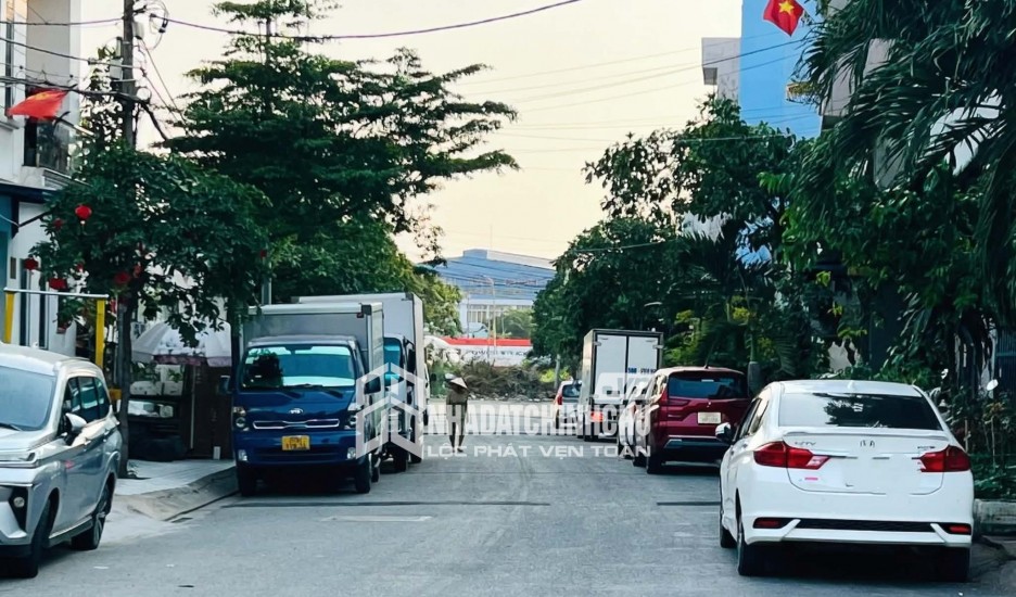 Nhà phố đẹp  4 Tầng, Tam Bình, 2MT  - Nhỉnh 5 tỷ – Đường 8m – Ôtô ngủ trước nhà