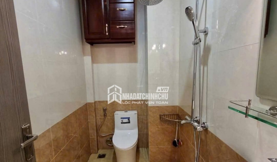 Bán nhà mặt phố tại 303, Nguyễn Trung Trực, Vĩnh Bảo, Rạch Giá, 15,2 tỷ, 150m2 chỉ với giá ưu đãi