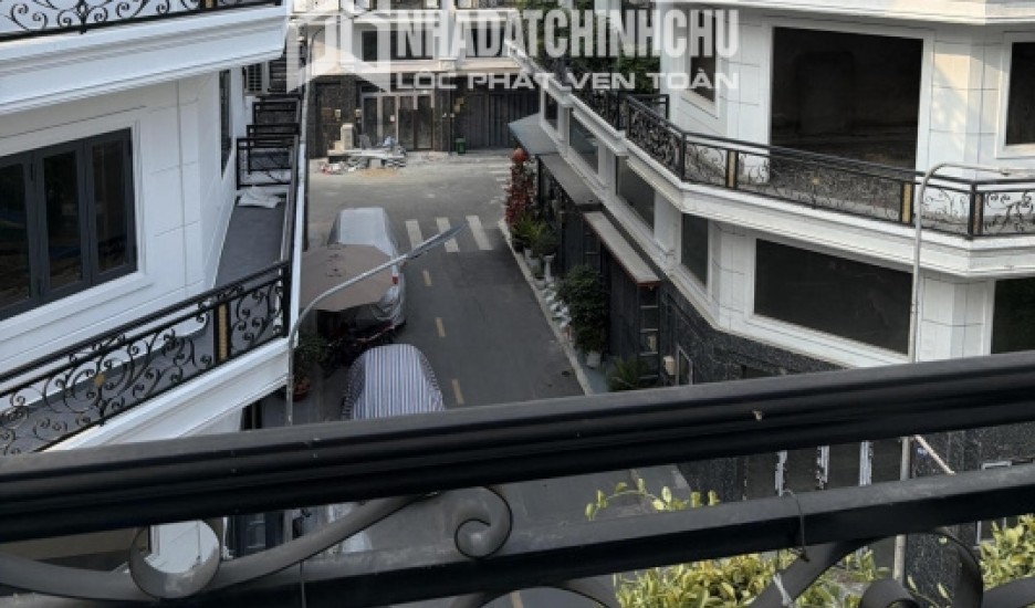Cần bán khách sạn 3 sao 32 phòng giá tốt ngay biển Hà Tiên view mặt biển, đang KD tốt