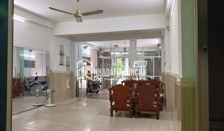 CHO THUÊ MẶT BẰNG KINH DOANH MẶT TIỀN ĐƯỜNG TÂN CẢNG – VỊ TRÍ ĐẸP, GẦN GA METRO, PHÙ HỢP MỞ CỬA HÀNG HOẶC VĂN PHÒNG
