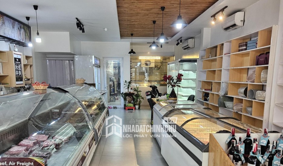 Cần Cho thuê mặt bằng kinh doanh - Đường Cao Thắng, Quận 3