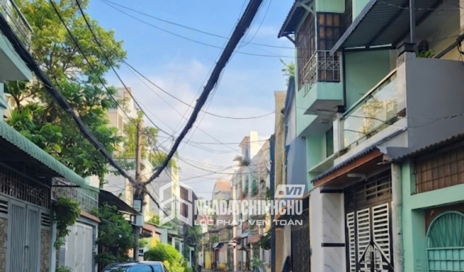 Cần bán gấp căn nhà mặt đường Lê Thánh Tông- Hạ Long.