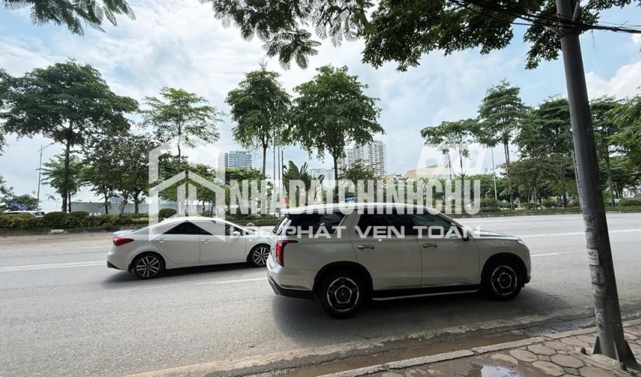Cho thuê nhà tại ngõ 104 Phố Trung Liệt, Đống Đa, HN, 78m2, 4 tầng, 2 WC, 4 ngủ, 12 triệu