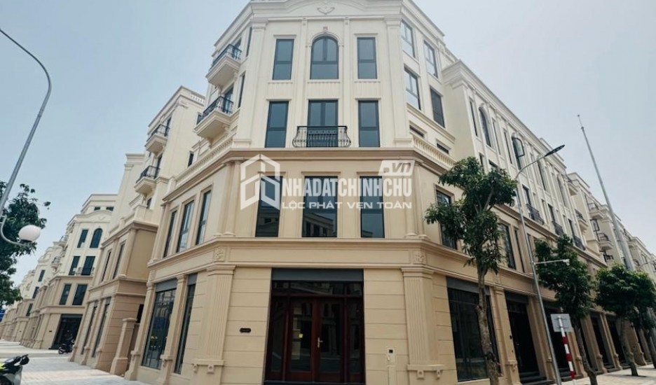 Bán Nhà đường Trương Quyền, DT:11mx6m,KC:5 lầu,THANG MÁY,Giá:24,5 tỷ