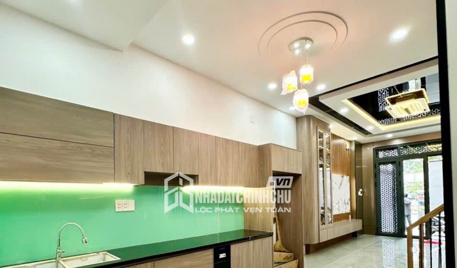 NHÀ TO NHÀ BÉ MIỄN ĐẸP LÀ ĐƯỢC2P QUA TÂN PHÚ,2 TẦNG,2PN,TẶNG NỘI THẤT. GIÁ NHỈNH 5 TỶ