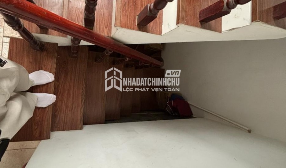 Mỹ Đình 38m2 5 tầng 9 phòng cho thuê 40 tr/tháng giá nhỉnh 18 tỷ