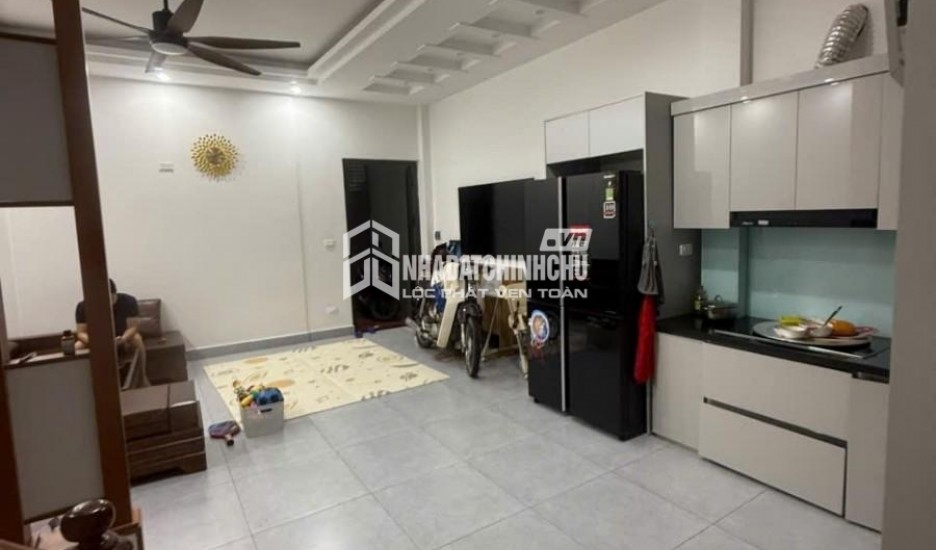 BÁN NHÀ BỒ ĐỀ 61M2, 5 TẦNG, Ô TÔ VÀO NHÀ,THANG MÁY, NHÀ GẦN HỒ BỒ ĐỀ, GẦN PHỐ,Ở LUÔN