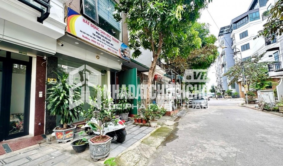 Cần cho thuê gấp Shophouse sát góc khu vực sầm uất nhất Tây HN, cực hiếm nhà trống, LH 0973753915