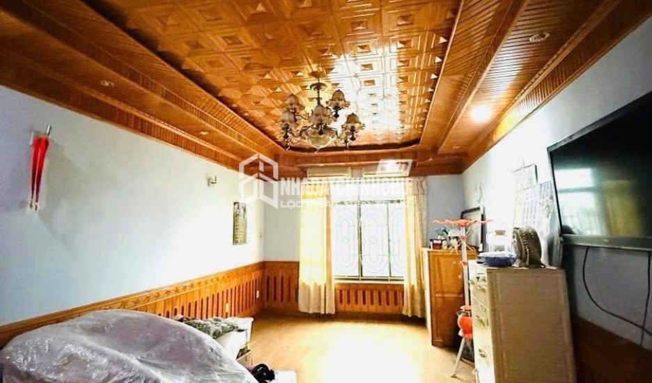 Bán nhà Định Công Hoàng Mai, gần chợ, oto, khu vực trung tâm, gần chợ, tiện ích bạt ngàn