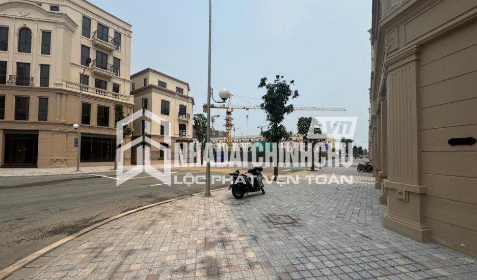 Bán Nhà Riêng Bình Thọ, 110m2, 5 Tầng, HXH 8m, Gần Vincom Thủ Đức, Chỉ 22 Tỷ