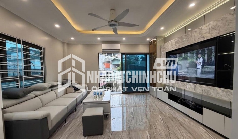 BÁN NHÀ BỒ ĐỀ 5 TẦNG, Ở NGAY , GẦN Ô TÔ, GẦN HỒ BỒ ĐỀ, CÓ BÃI GỬI XE Ô TÔ GẦN NHÀ