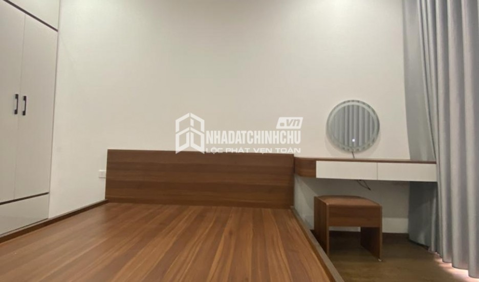 BÁN NHÀ VIỆT HƯNG 40M2,NHÀ DÂN XÂY Ở NGAY, ĐỂ LẠI NỘI THẤT, NGÕ Ô TÔ NÔNG, GẦN VƯỜN HOA