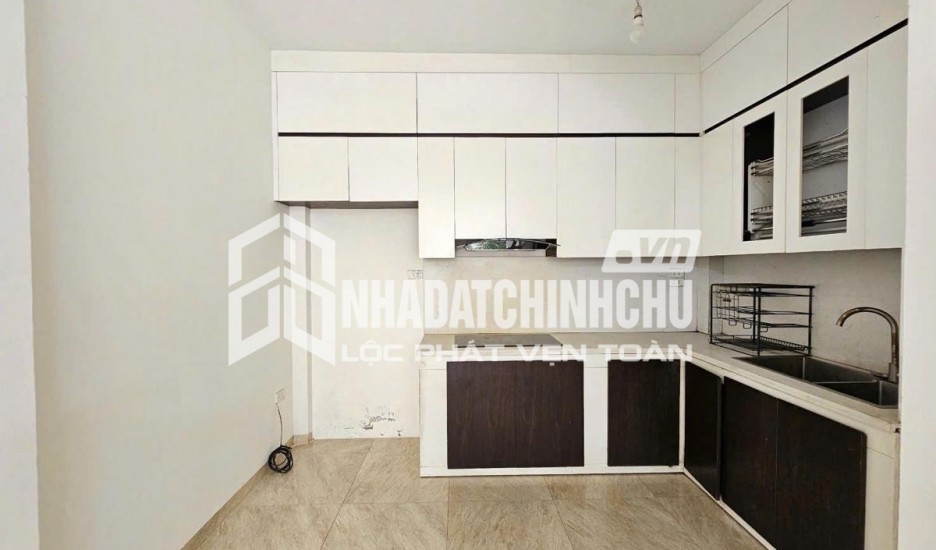 BÁN NHÀ PHỐ TRẠM 37M2, 5 TẦNG DÂN XÂY Ở NGAY, GẦN AEON MALL LONG BIÊN, NGÕ RỘNG THOÁNG