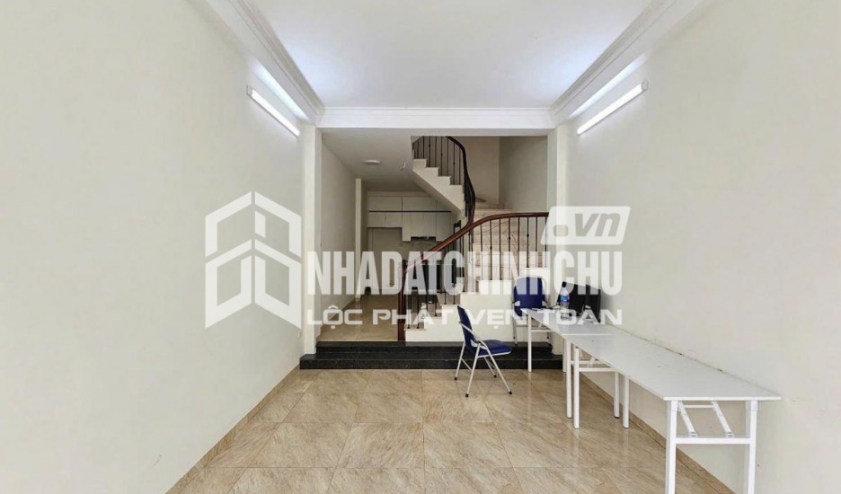 BÁN NHÀ PHỐ TRẠM 37M2, 5 TẦNG DÂN XÂY Ở NGAY, GẦN AEON MALL LONG BIÊN, NGÕ RỘNG THOÁNG