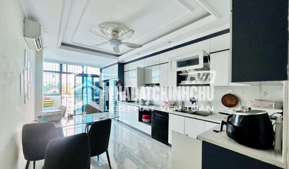 Cần cho thuê gấp Shophouse sát góc khu vực sầm uất nhất Tây HN, cực hiếm nhà trống, LH 0973753915