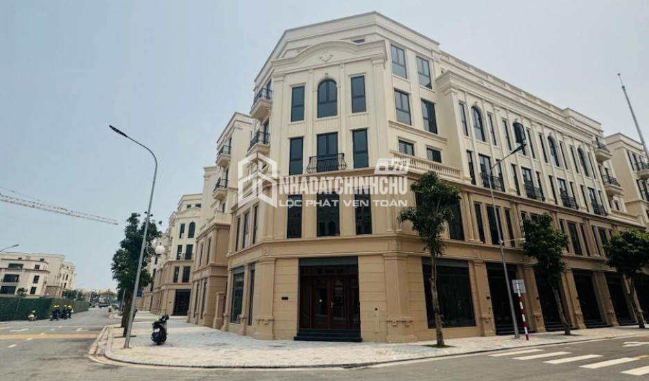 Bán Nhà đường Trương Quyền, DT:11mx6m,KC:5 lầu,THANG MÁY,Giá:24,5 tỷ