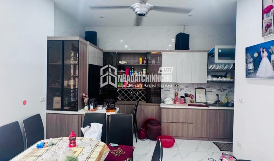 Cần cho thuê nhanh Shophouse sát góc khu vực sầm uất nhất Tây HN, cực Hiếm nhà trống